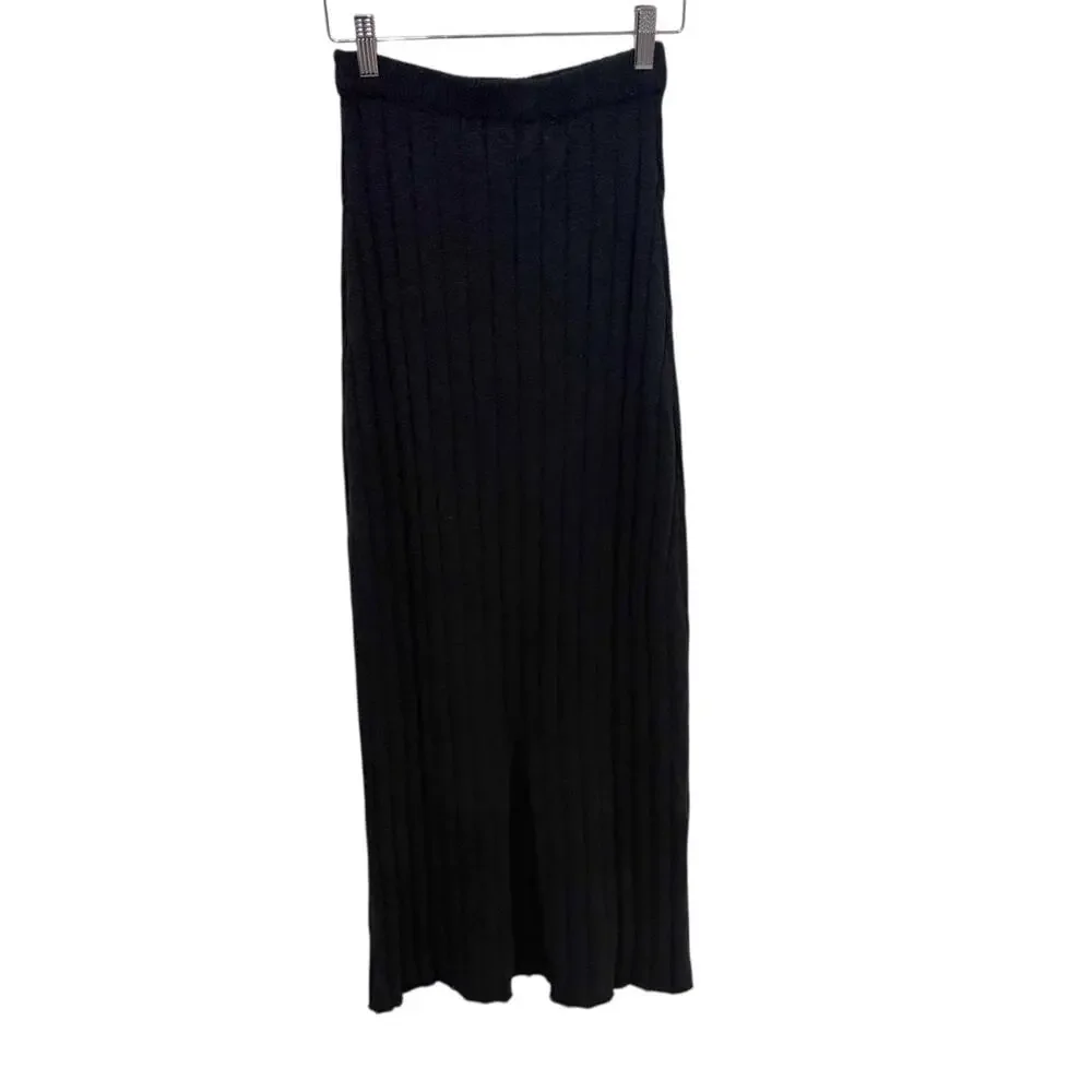 Dissh Rem Black Knit Midi Skirt Women's Medium NWT Slit Fitted